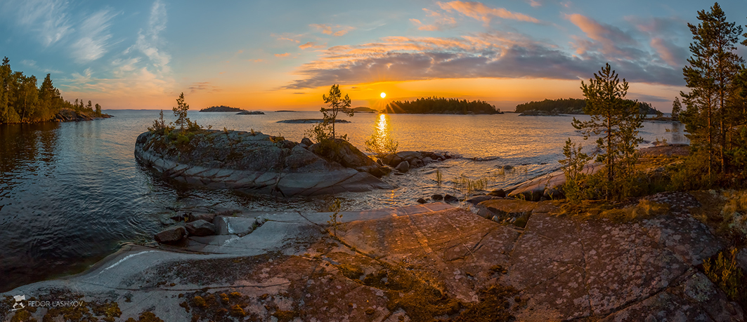 Остров причаливает к берегу
