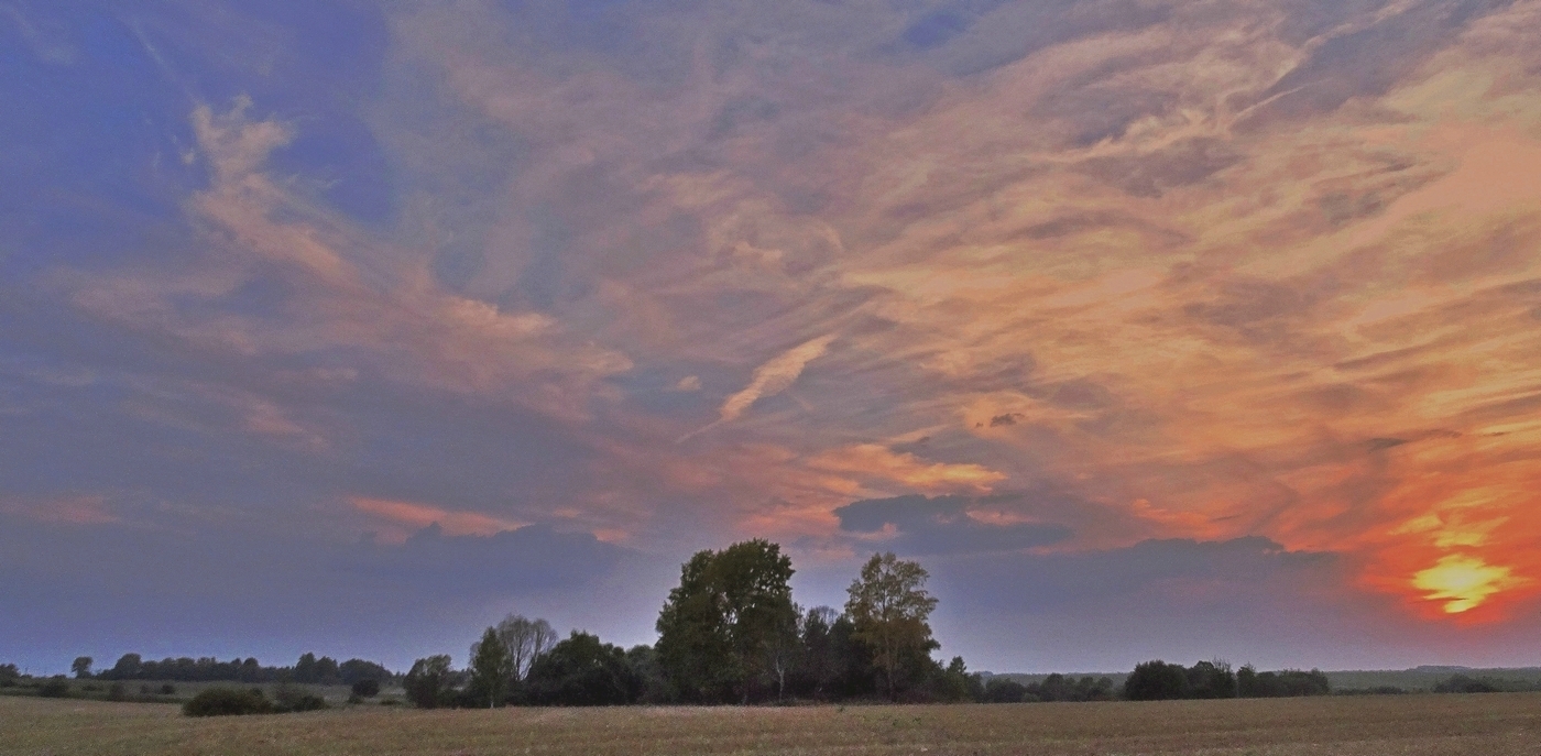 Осенний заход солнца