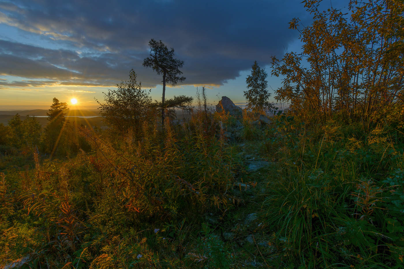 Сентябрь уж наступил