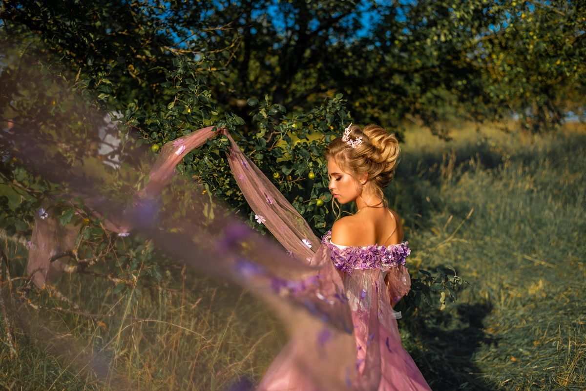 Яркий вечер