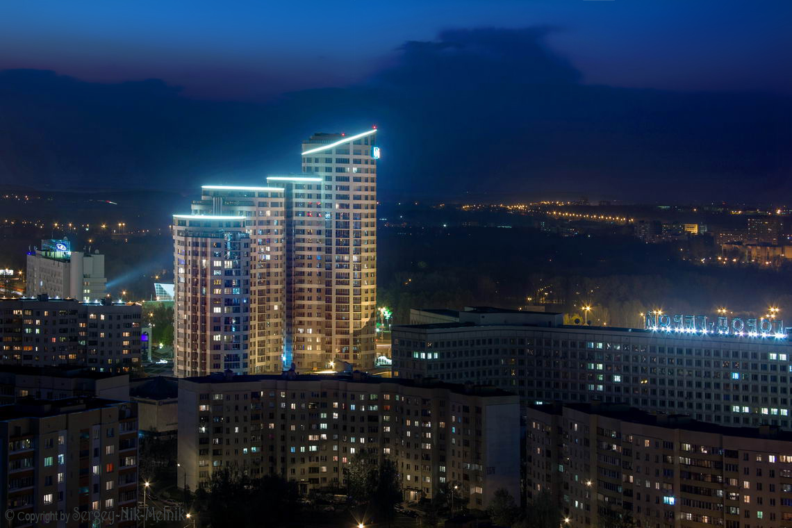 Cвеча над городом, горела ...с чертякой на небе