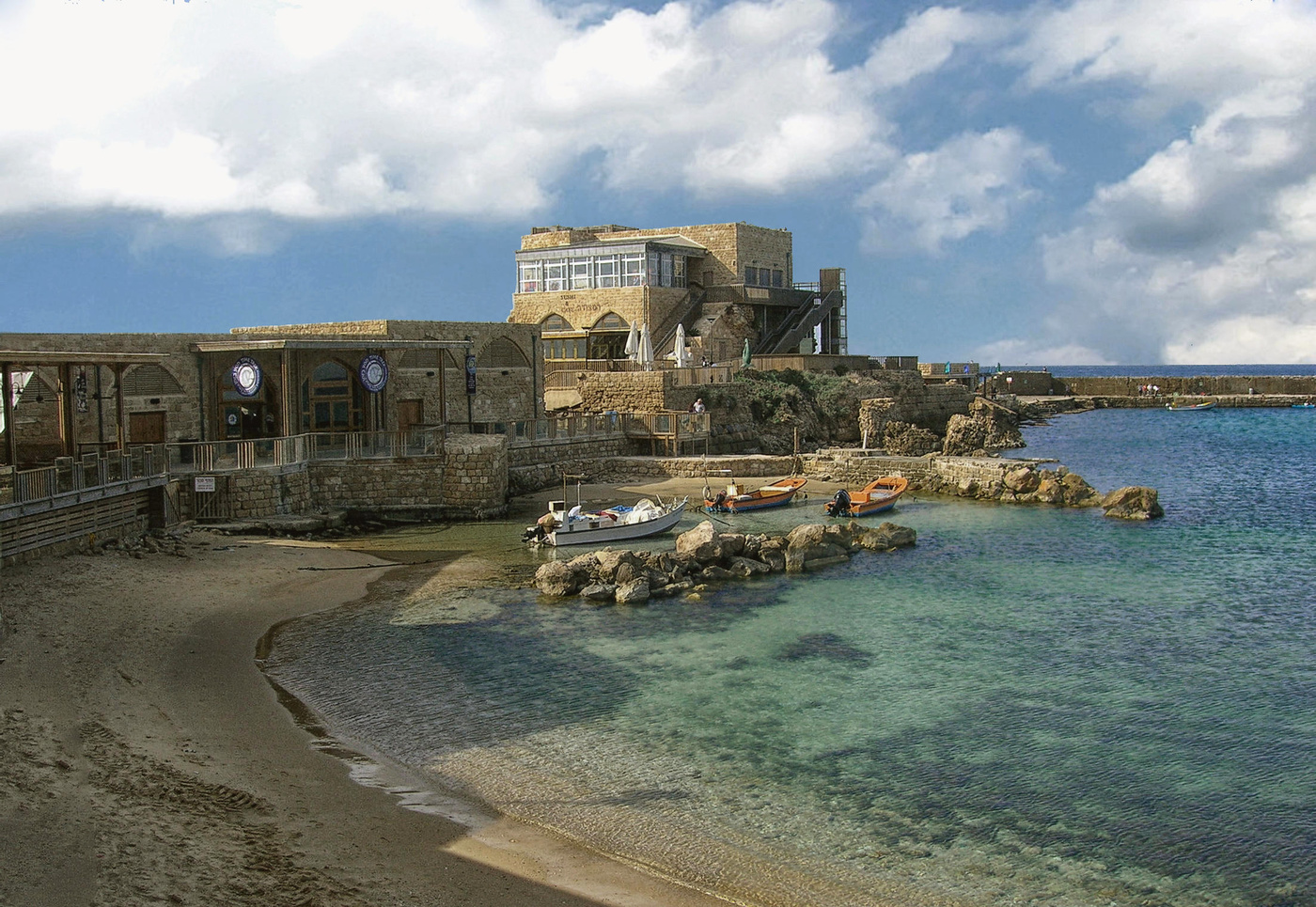 Замок на песке