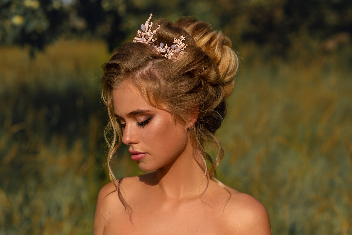 Королевская причёска