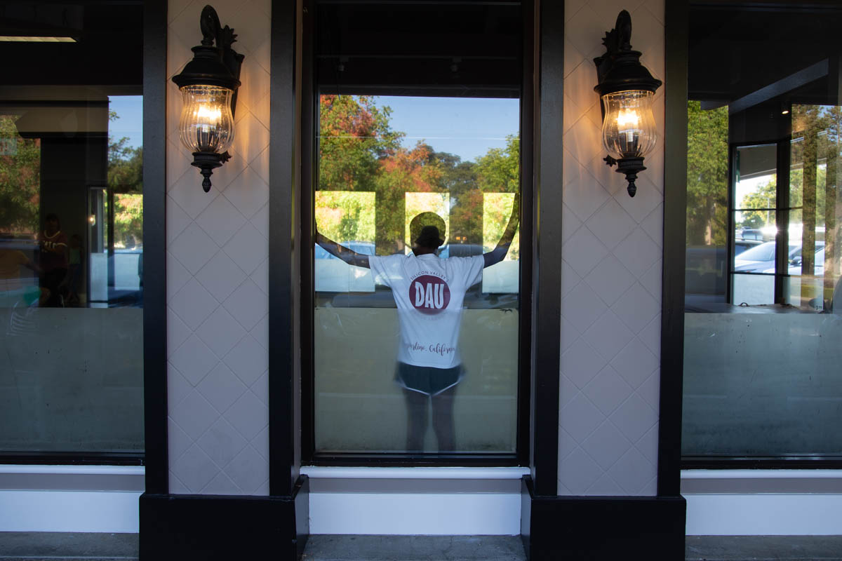 Окна, отражения, концепт.