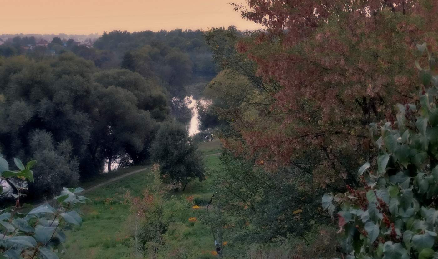 Вечереет на Тургеневском берегу