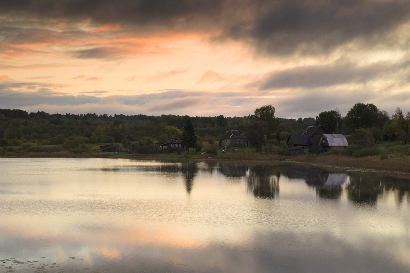 Спит ещё деревня