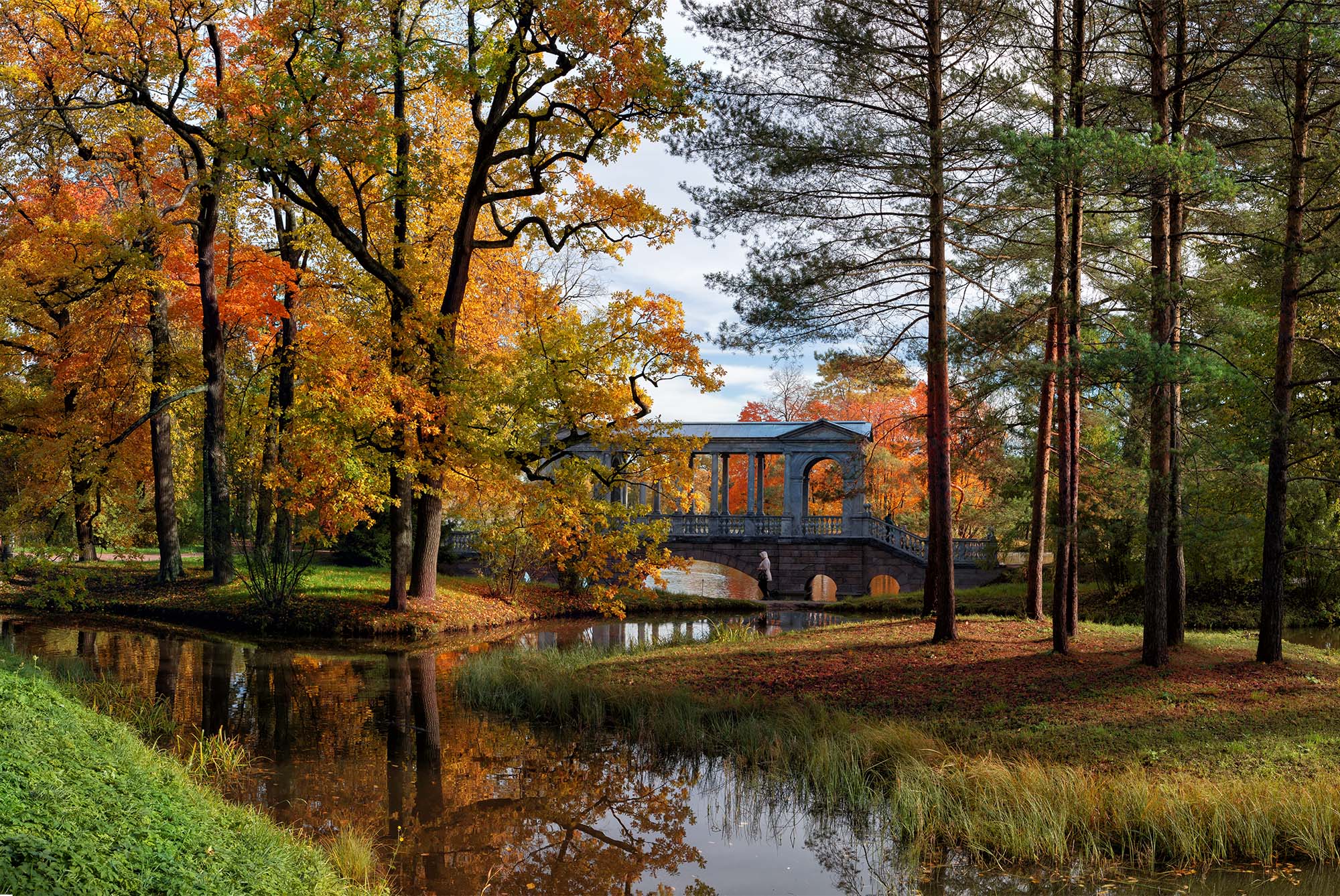 Октябрь уж наступил...