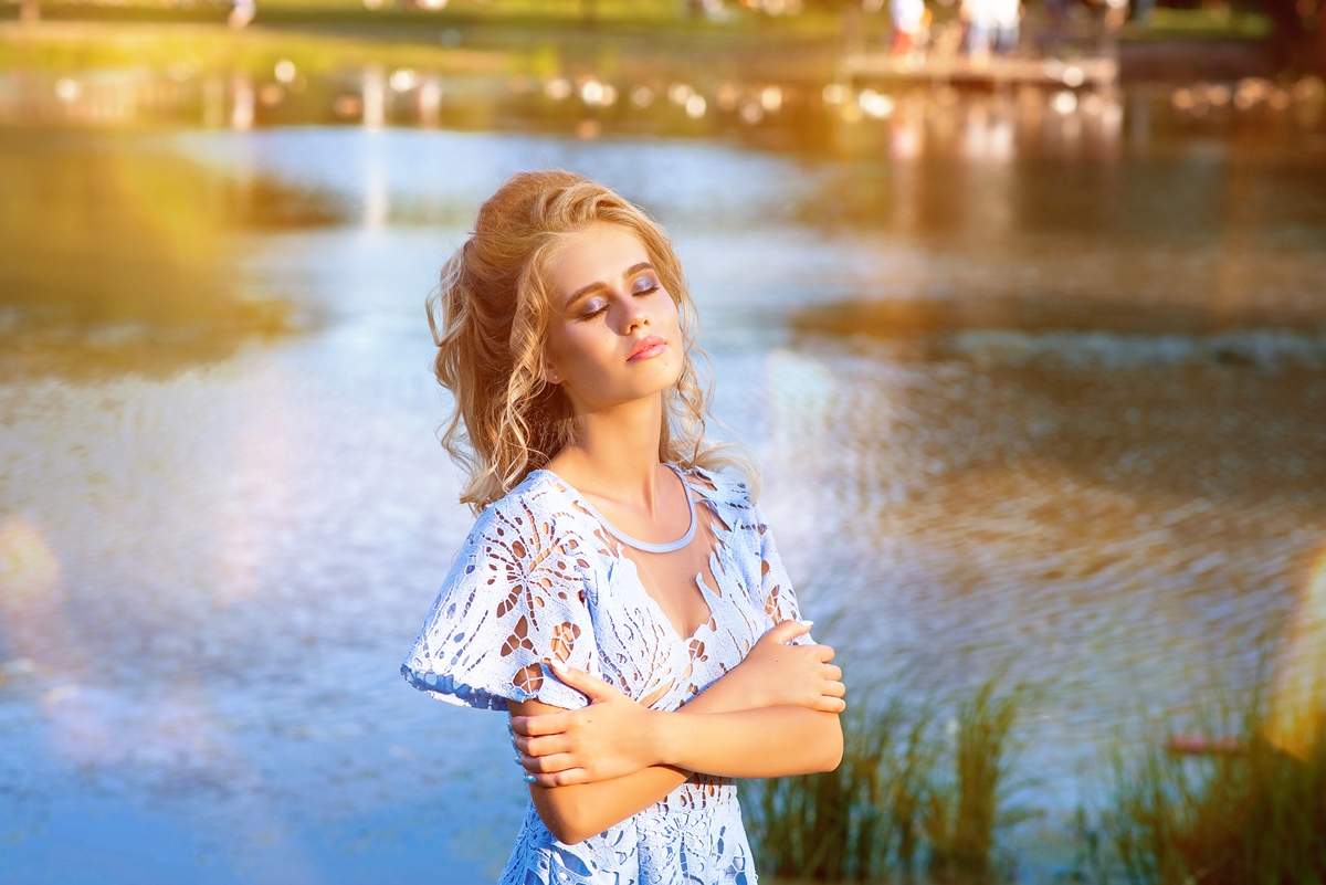 Встречая вечер