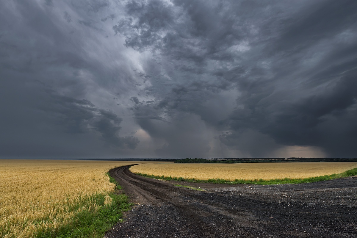 Громыхает...