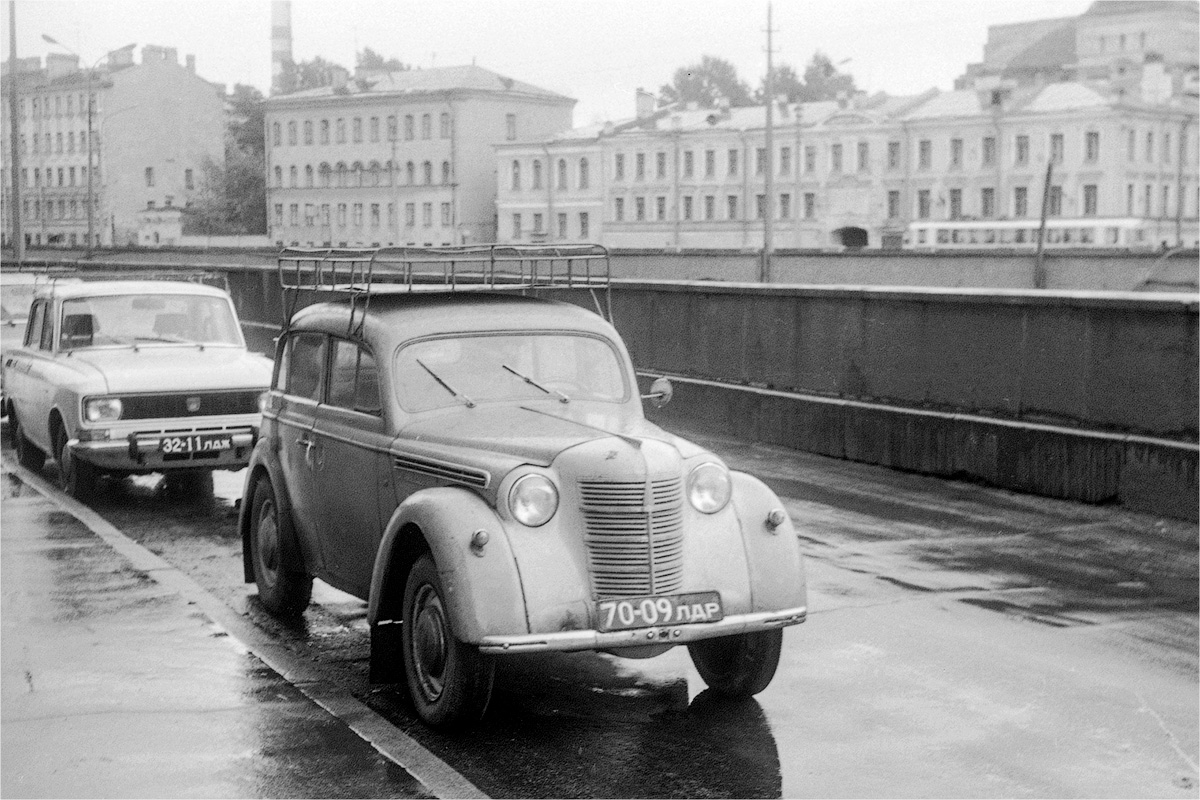 Москвичи в Ленинграде