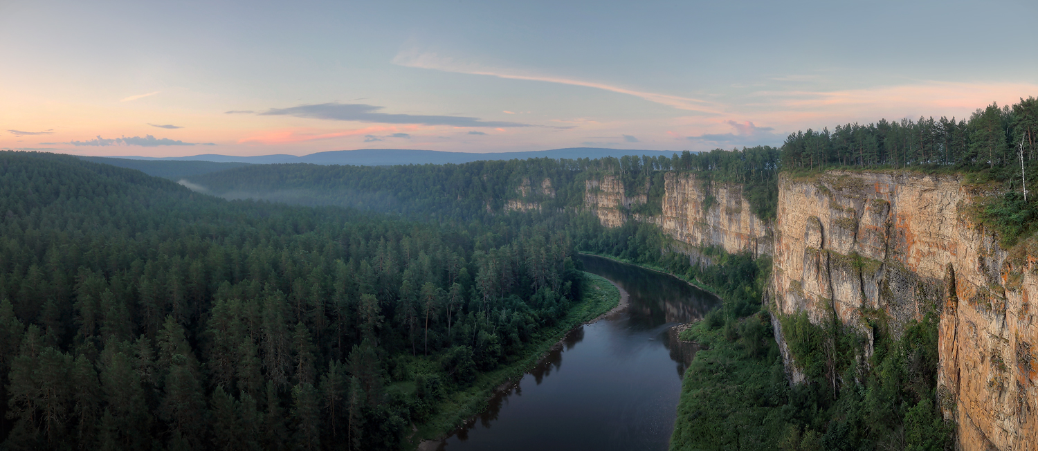 Рассвет на Айских притёсах..