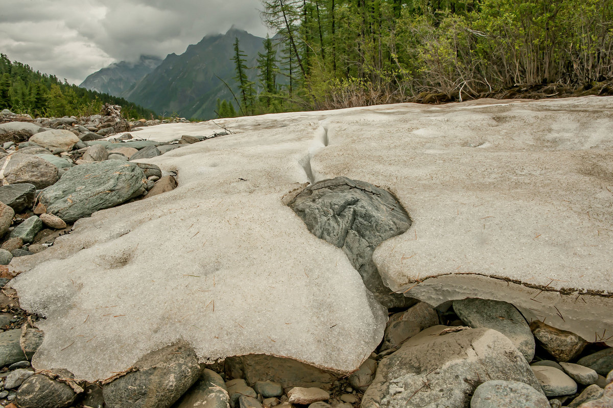 Июльский снег...
