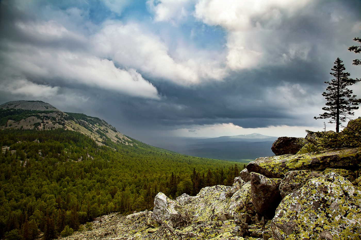 Ненастье (Вид на Большой Уван)