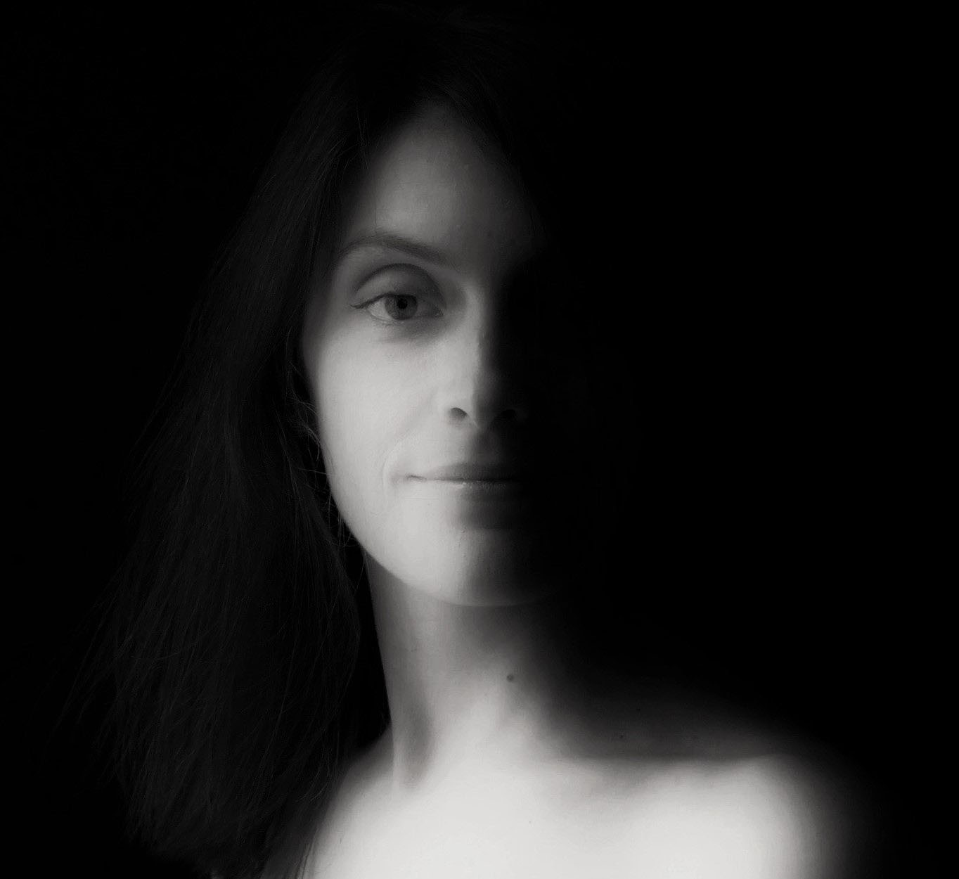 "В эту ночь я буду лампадой в нежных твоих руках"