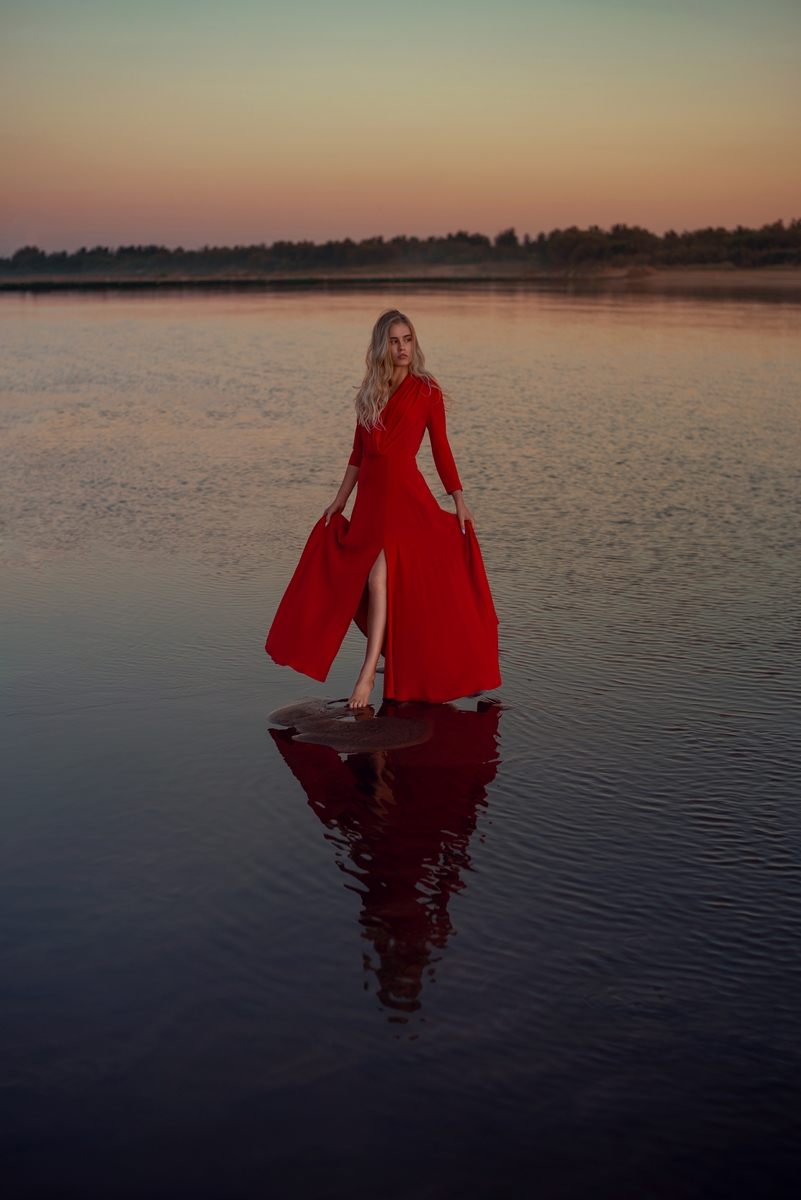 Ночью на реке