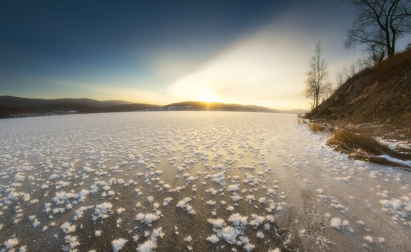 Вот и пруд Замёрз