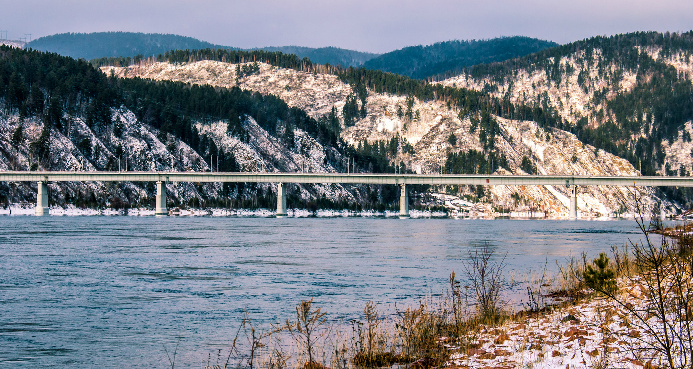 Мост через р.Енисей возле Красноярской ГЭС