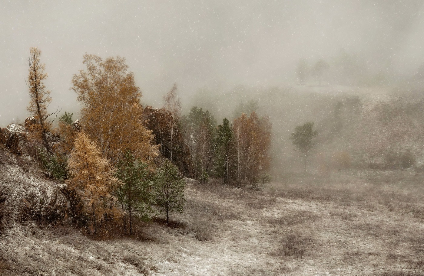 На склоне непогоды.