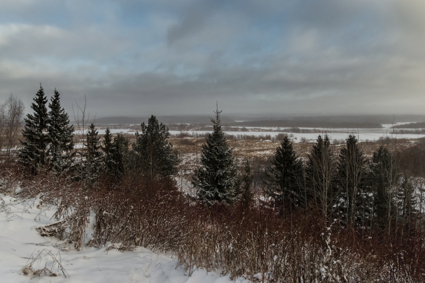 Глядя на Вятку