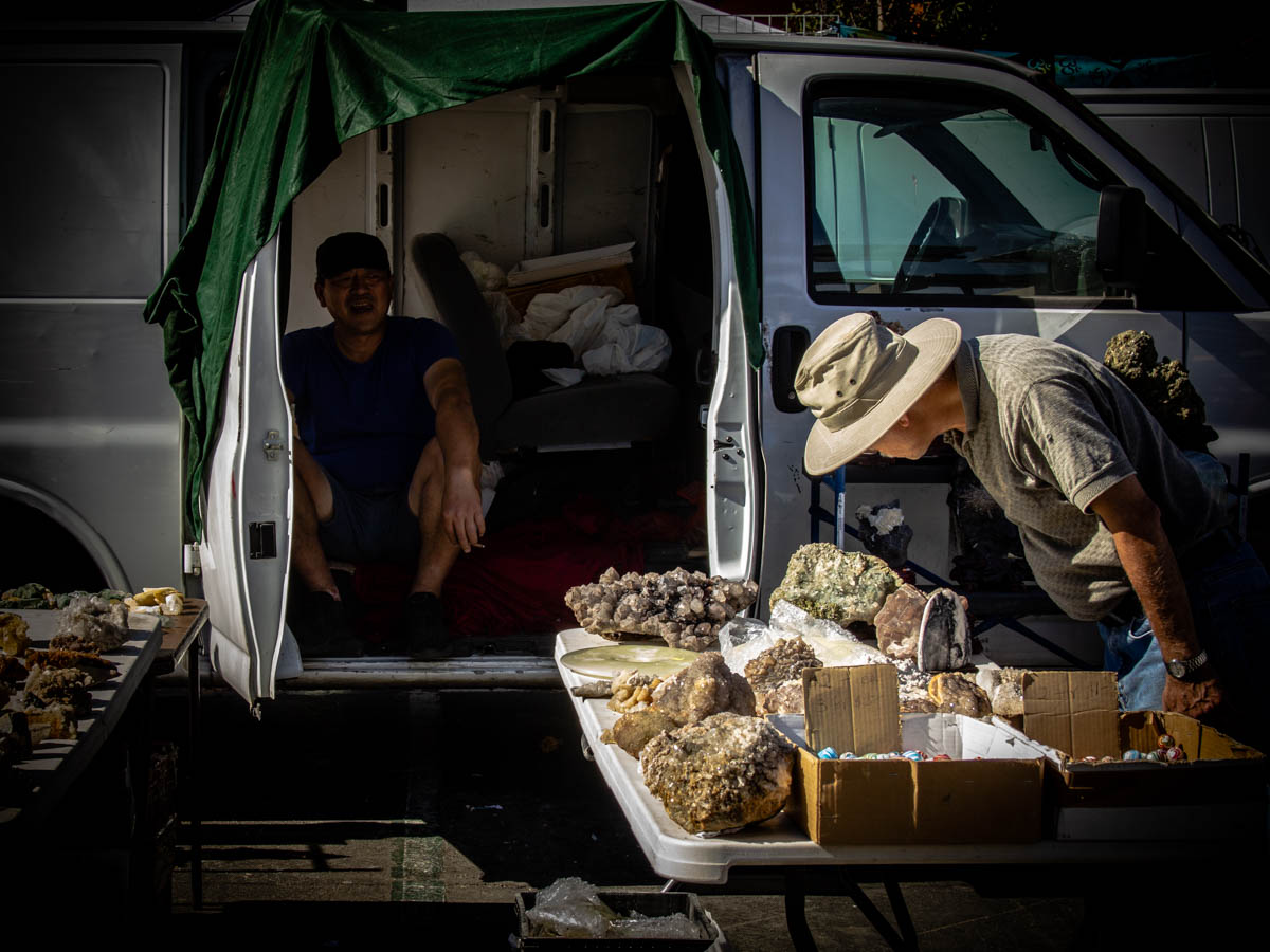 Всё на продажу