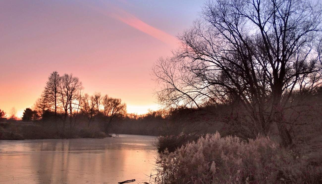 Вечерняя заря ноября