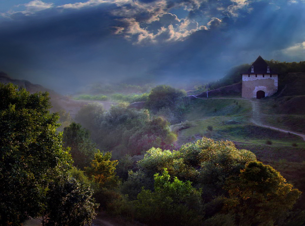 Хотинська фортеция в тумане