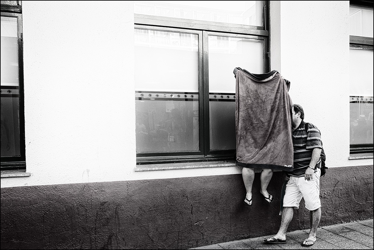 за наблюдающимъ