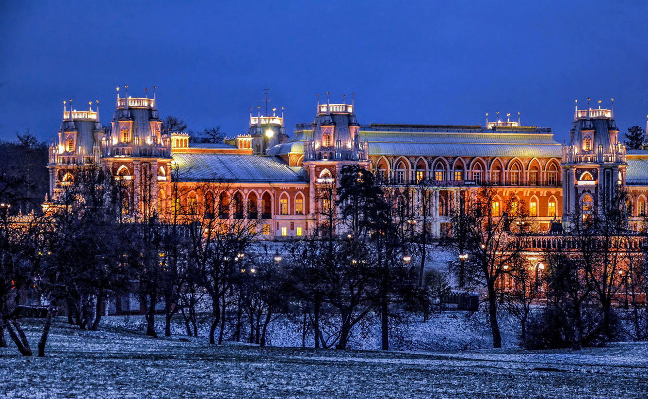 Царицыно. Первый снег.
