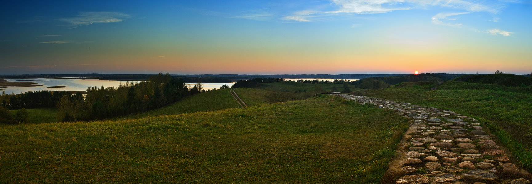 Про Солце и Луну