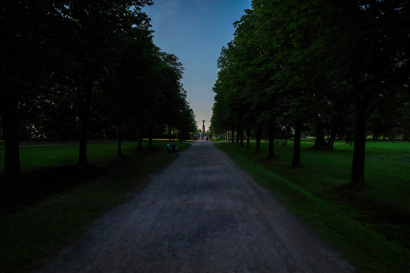 На темной стороне