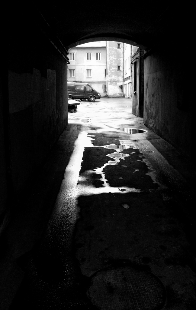 На темной стороне