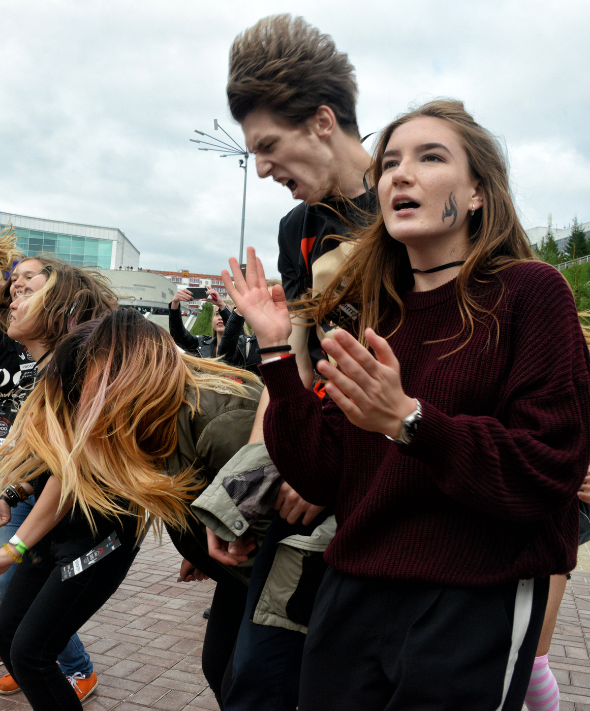 Волонтёры в отрыве...