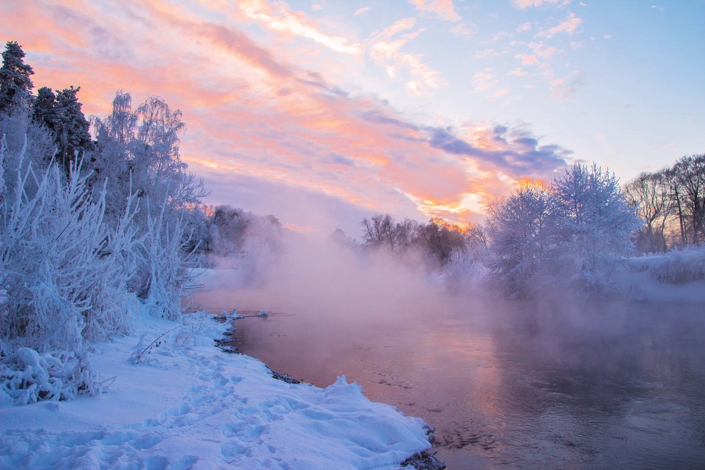 нежными красками