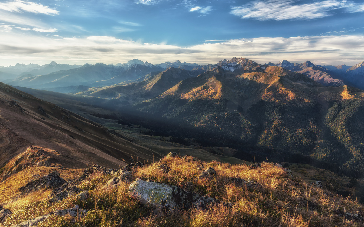 Встречая утро на хребте...