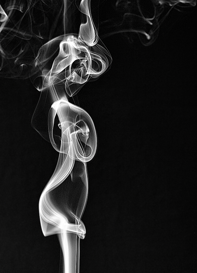 Мёрзнет девочка...