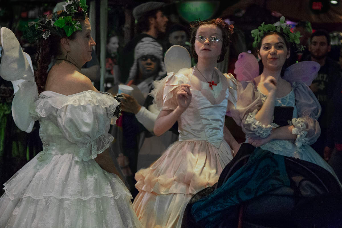 Три очень милых феечки....