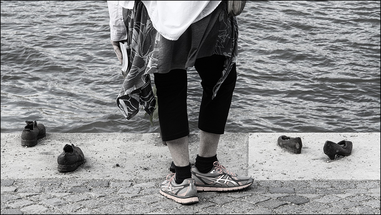 встать у реки