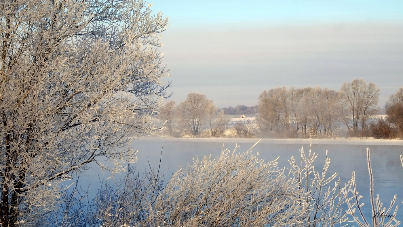 Морозное утро на Оке.