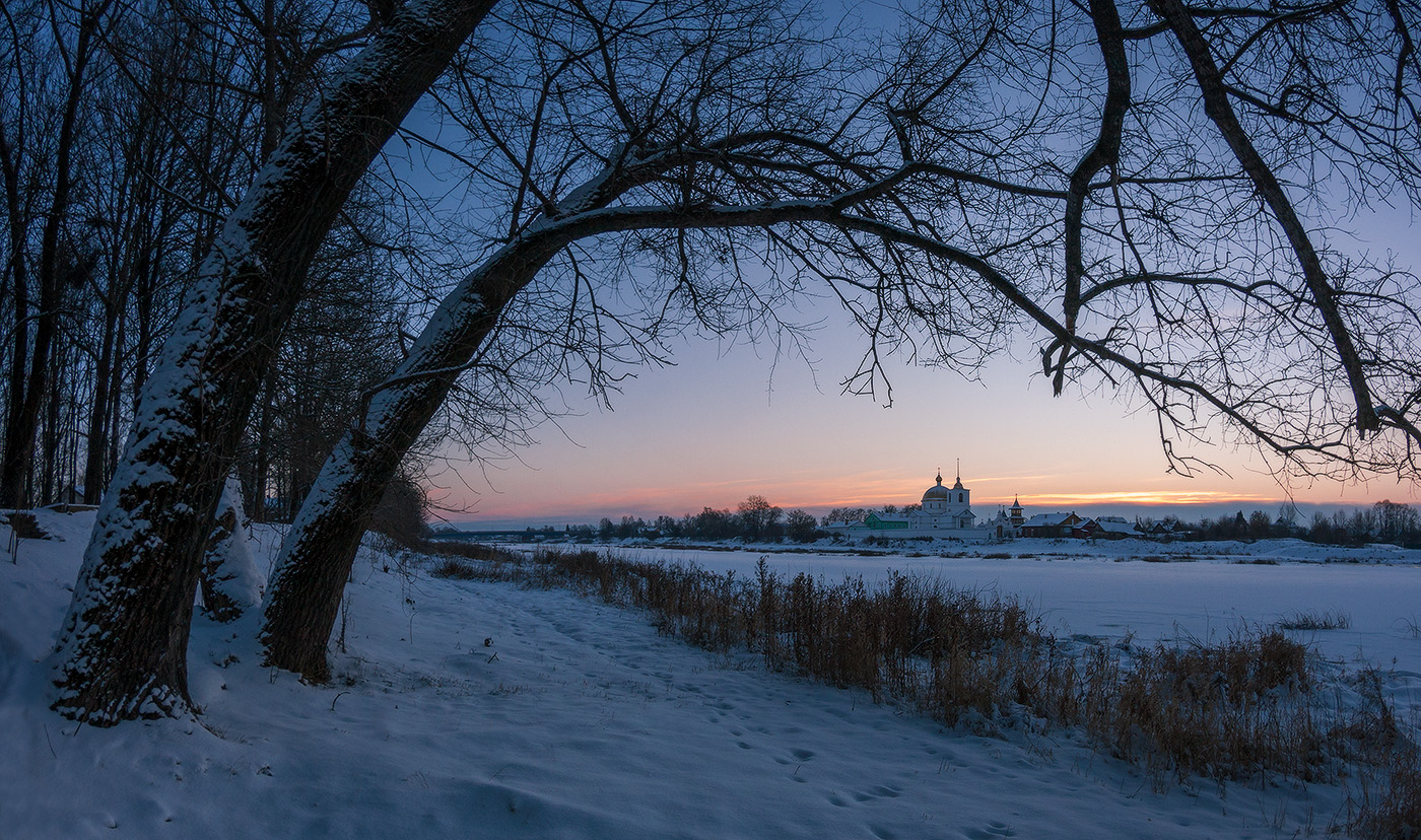 На рассвете