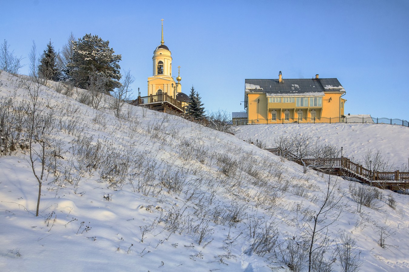 ХРАМ НА ГОРКЕ