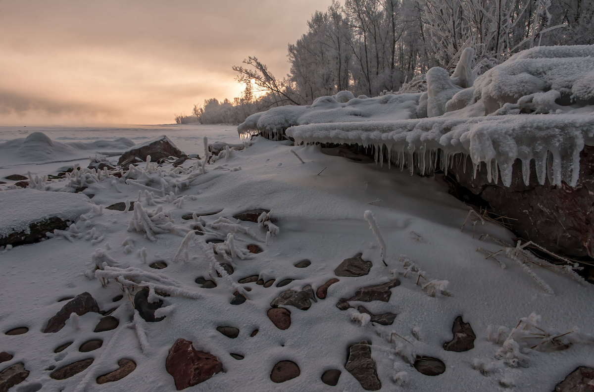 Зимний вечер на реке...