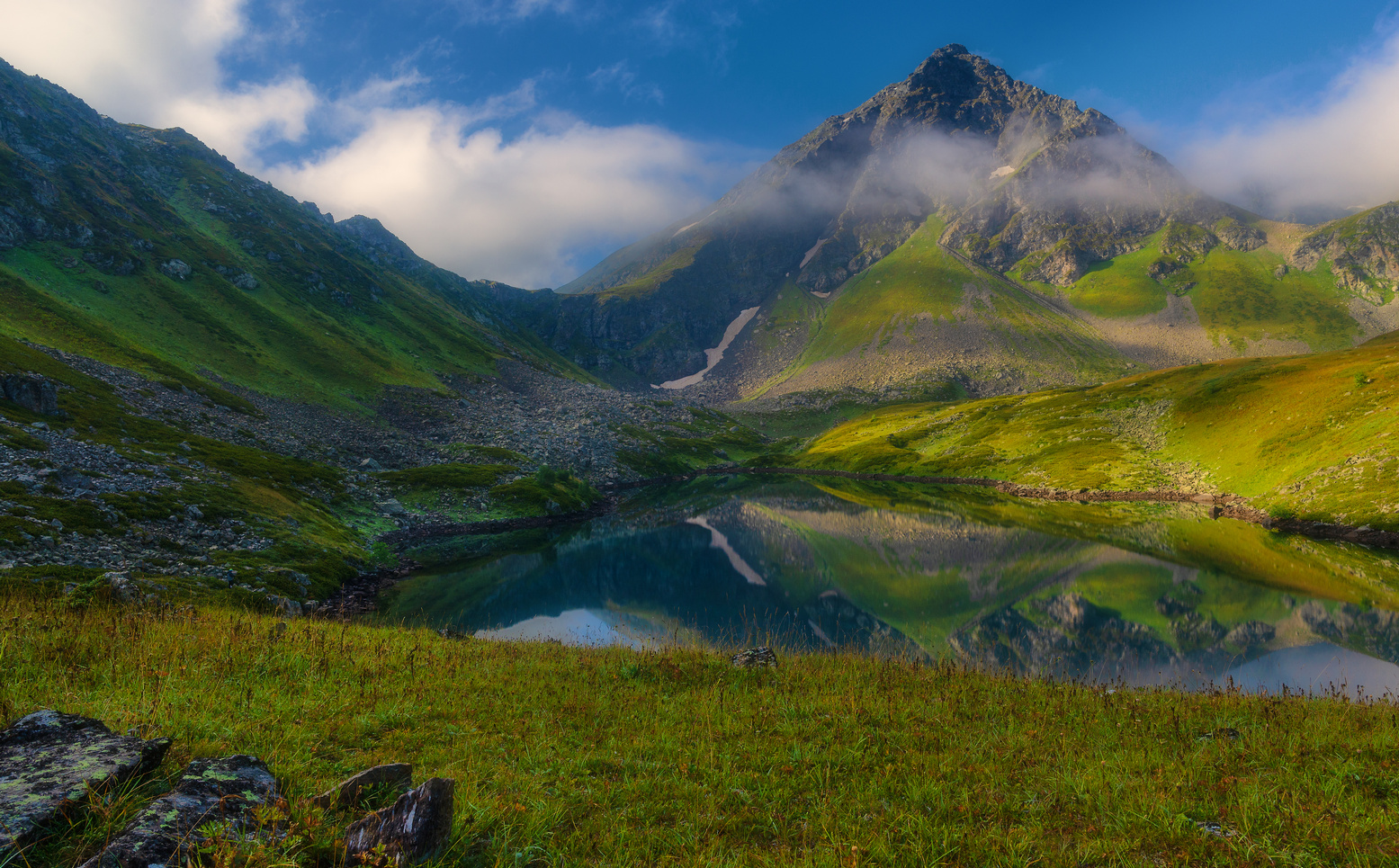 На горном озере