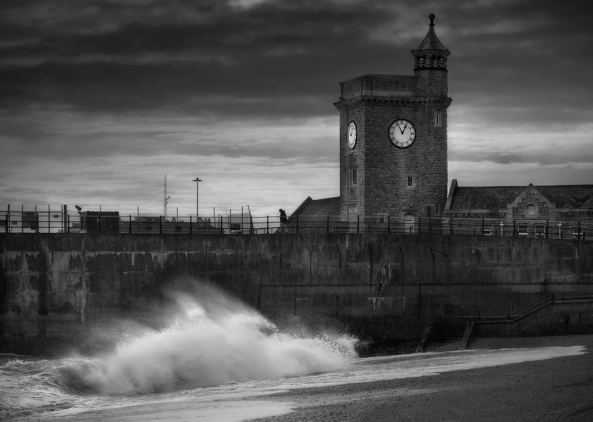 Черным по белому