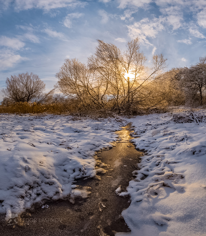 Зимний ручей
