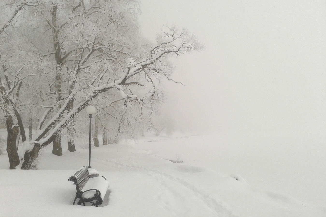 Утро на озере Нарочь