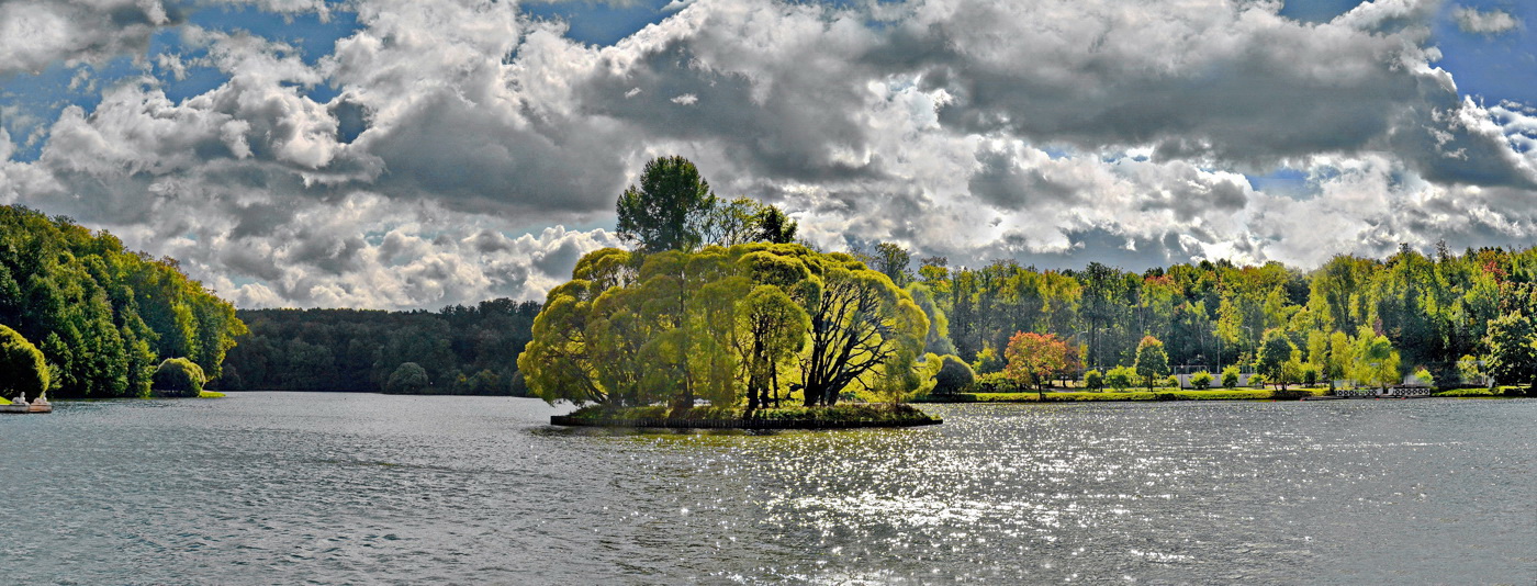 Островок в Верхнем Царицынском пруду
