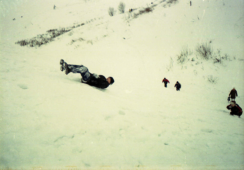снега много не бывает