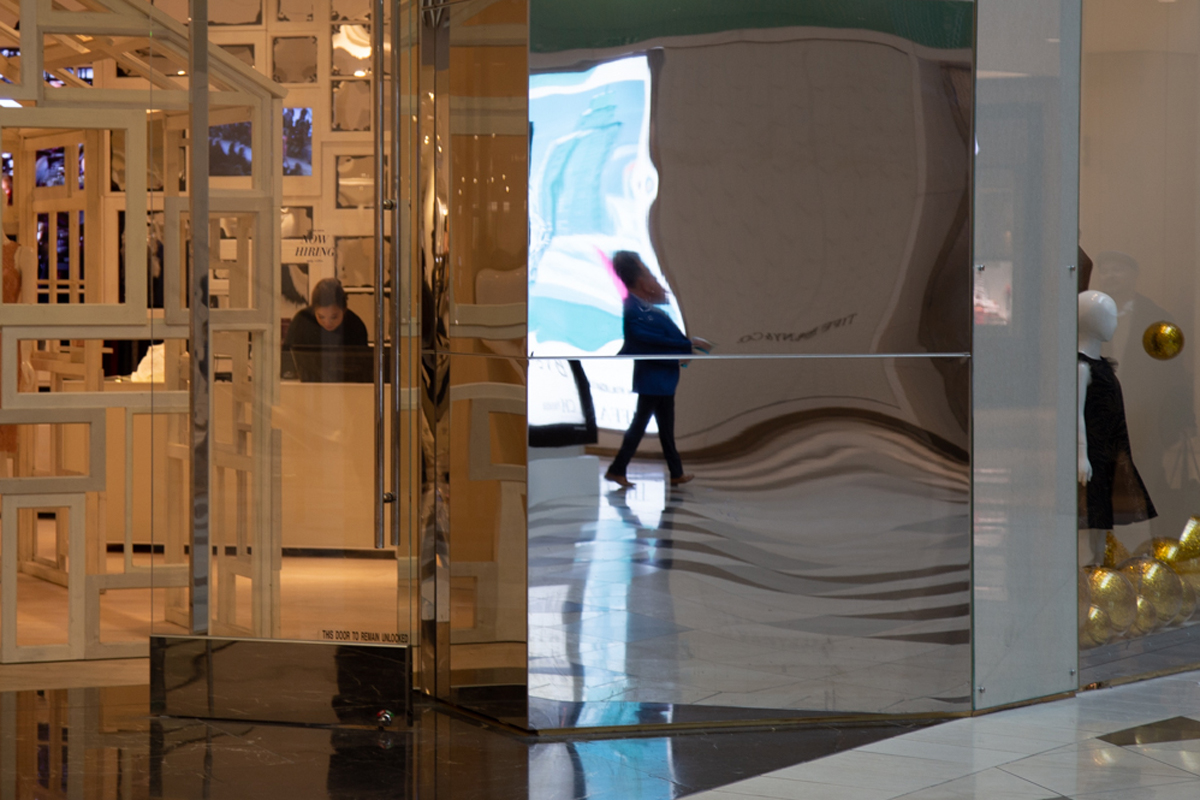 Кривой мир...