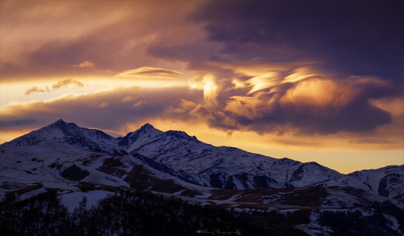 Полет огнедышащего дракона.