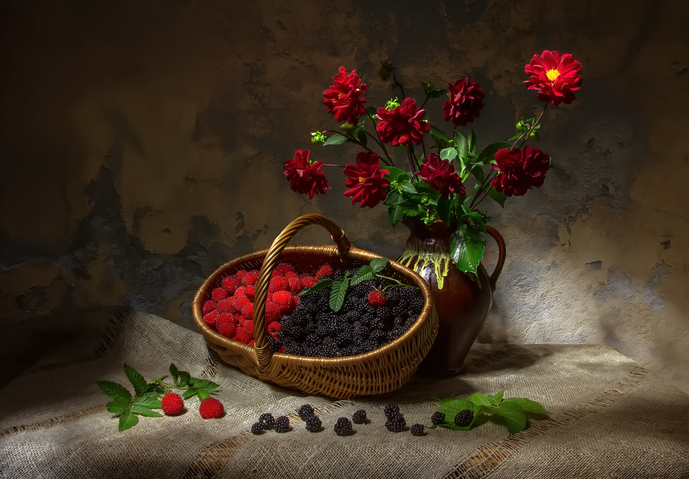 Ягодное лукошко...